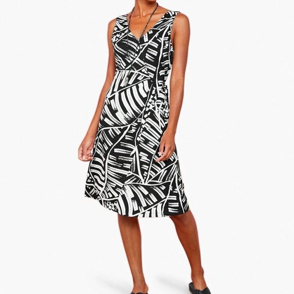 Nwt Nic+Zoe | Moonlit Palm Dress with cinched waist - Picture 3 of 12